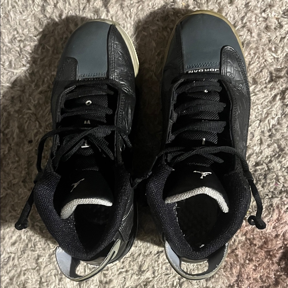 Jordan Men's Black and Gray Athletic Shoes